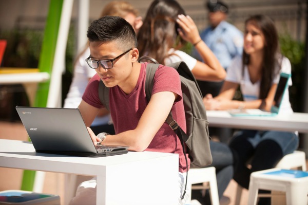 Online Education Evolves As It Draws More Students