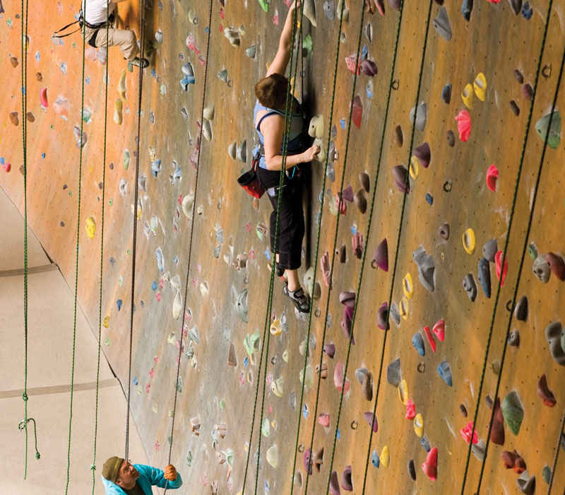 Indoor Bouldering: A Level Up For Newbies and A Practice Ground For Experts