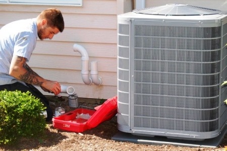 Do You Have An AC Installed Opt For A Regular Servicing For Efficient Functioning