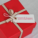 How To Pick An Anniversary Gift