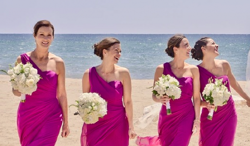 How to Choose Appropriate Bridesmaid Dresses for Spring & Summer